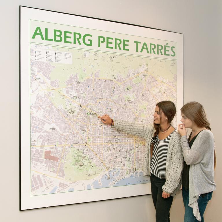Alberg Pere Tarres Барселона Екстер'єр фото
